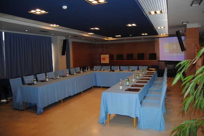 아라고스타 호텔 Durrës 사업 사진